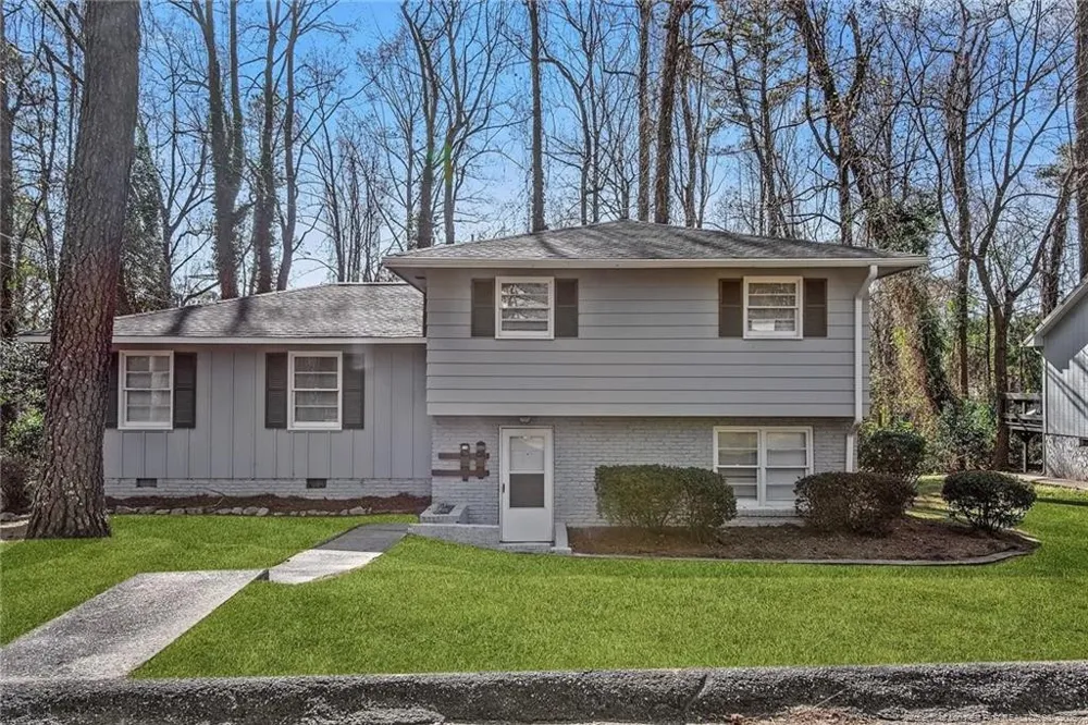 1401 Briarcliff Drive #B Fayetteville, NC 28305