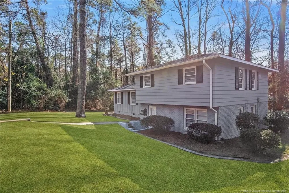 1401 Briarcliff Drive #B Fayetteville, NC 28305