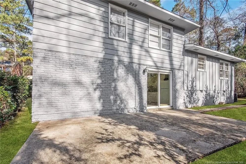 1401 Briarcliff Drive #B Fayetteville, NC 28305