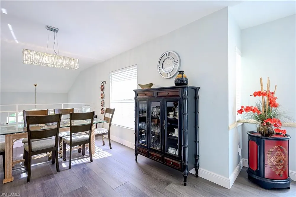 2460 Old Groves Road #E-201 Naples, FL 34109