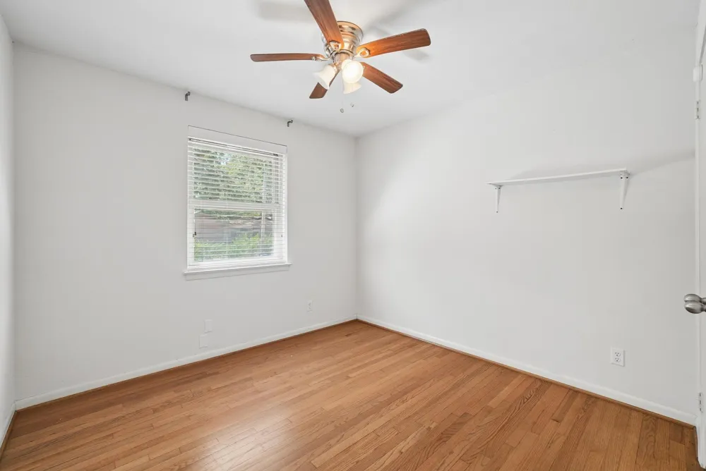 2604 Globe Avenue Dallas, TX 75228