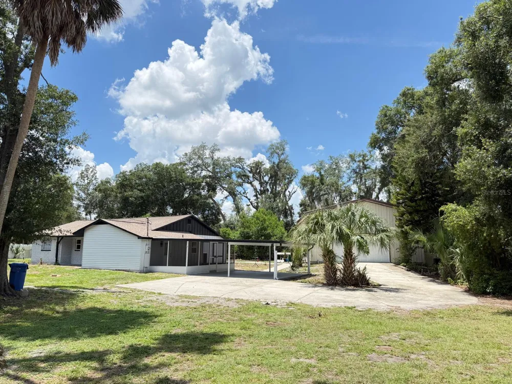6810 OAKDALE DRIVE Tampa, FL 33610