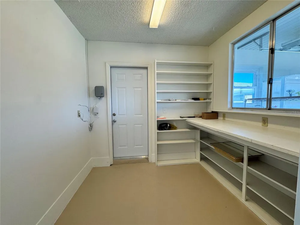 1008 YELLOWBIRD PLACE Sun City Center, FL 33573