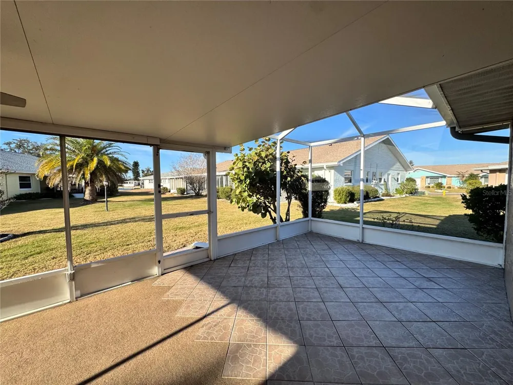 1008 YELLOWBIRD PLACE Sun City Center, FL 33573