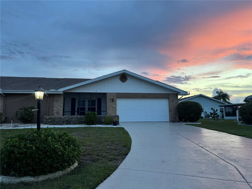 1008 YELLOWBIRD PLACE Sun City Center, FL 33573