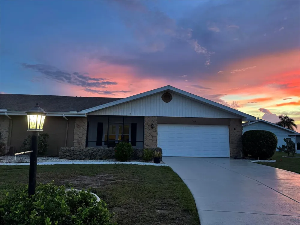 1008 YELLOWBIRD PLACE Sun City Center, FL 33573