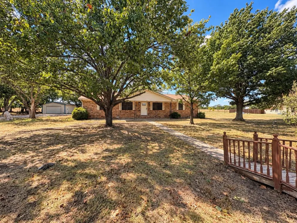 801 Main St Dodd City, TX 75438
