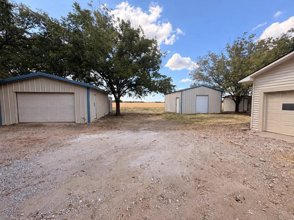 801 Main St Dodd City, TX 75438