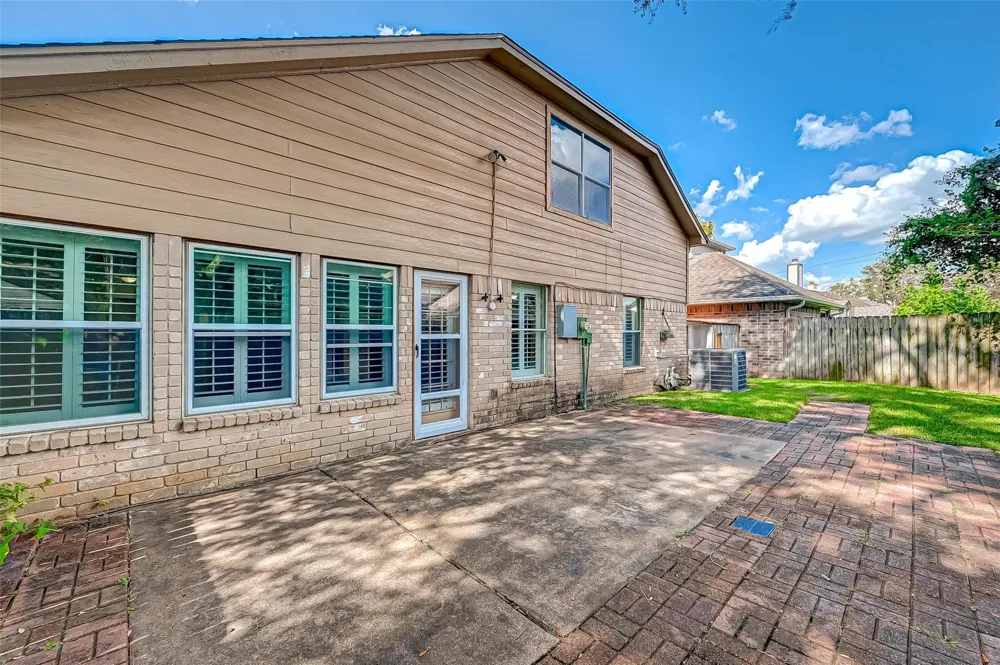 3510 Greenwood Dr Drive Sugar Land, TX 77478