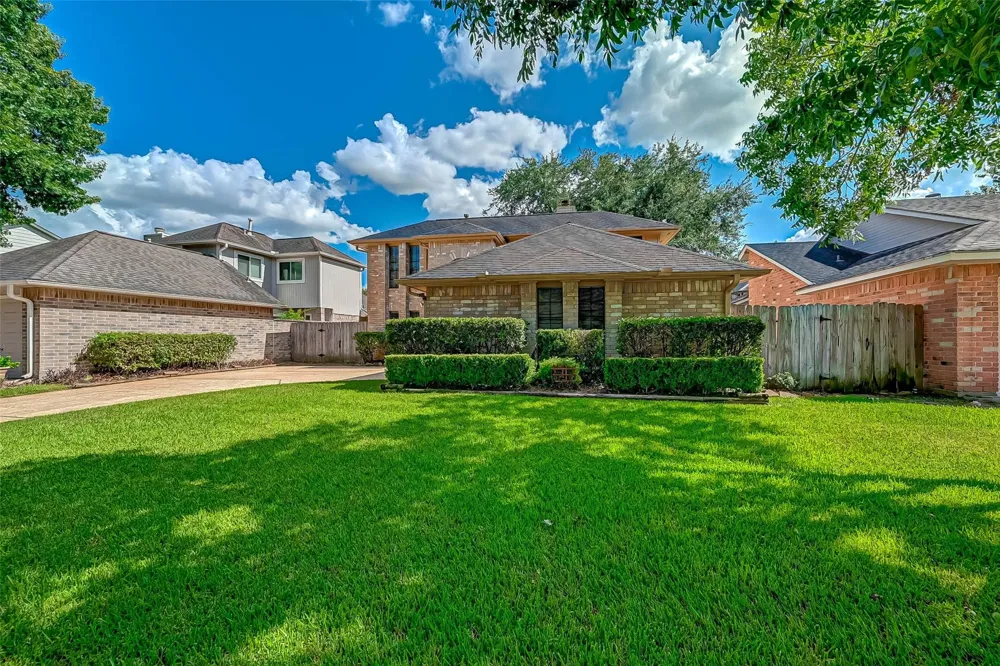 3510 Greenwood Dr Drive Sugar Land, TX 77478