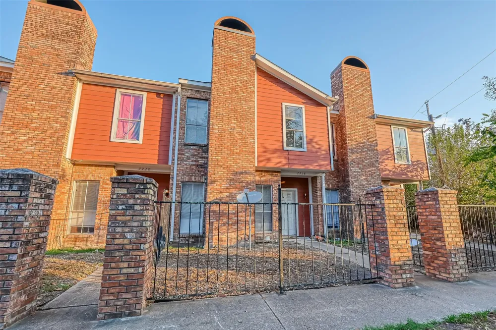 7722 W Gulf Bank Road Houston, TX 77040