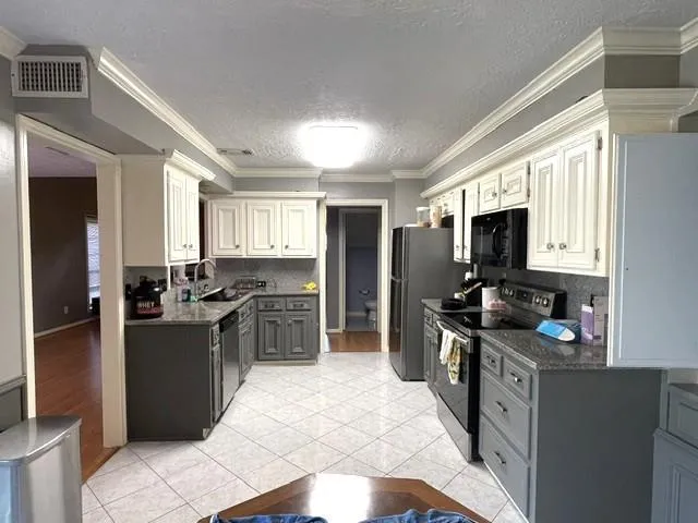 16427 Dunmoor Drive Houston, TX 77059