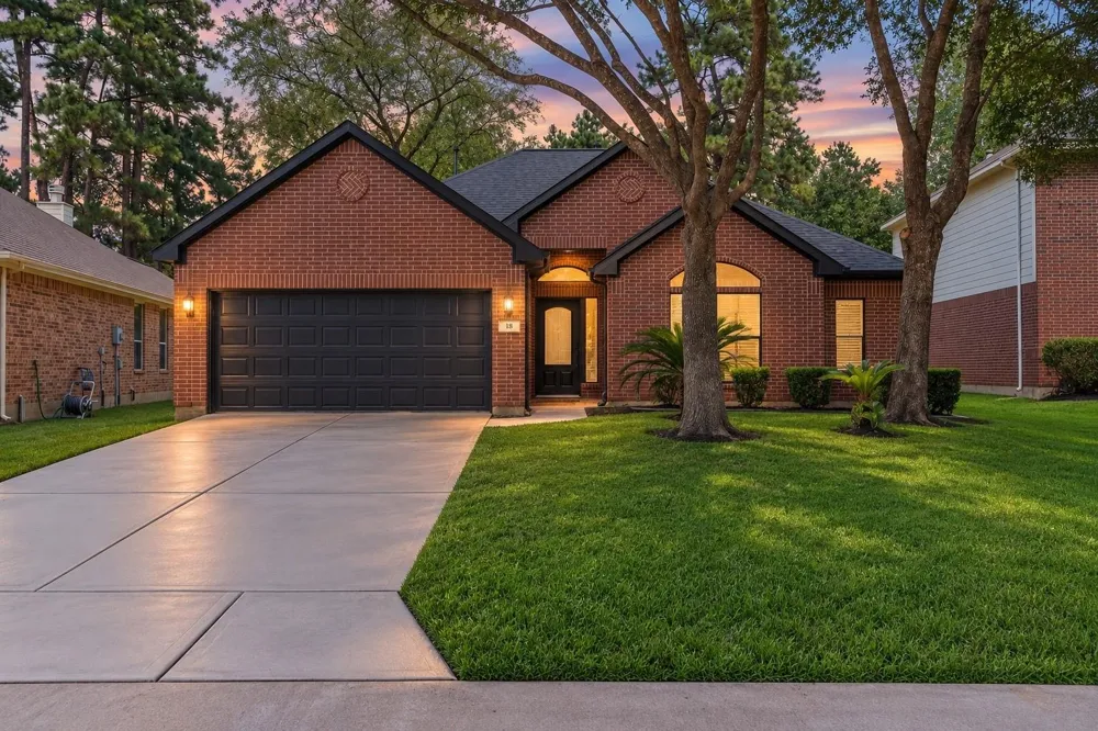 18 Griffin Hill Court The Woodlands, TX 77382