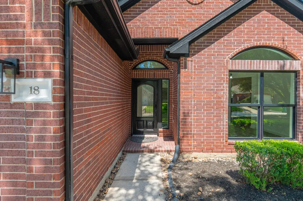 18 Griffin Hill Court The Woodlands, TX 77382