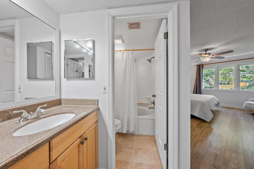 154 Seabreeze Circle Jupiter, FL 33477