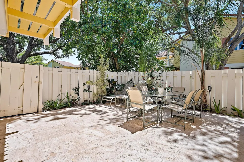 154 Seabreeze Circle Jupiter, FL 33477