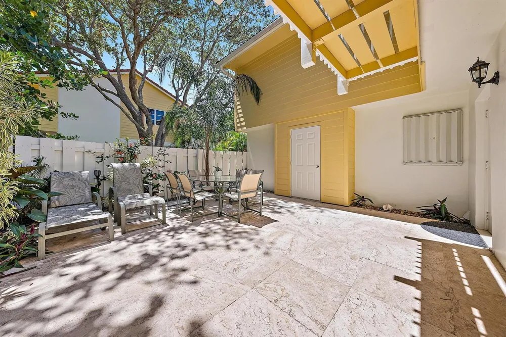 154 Seabreeze Circle Jupiter, FL 33477