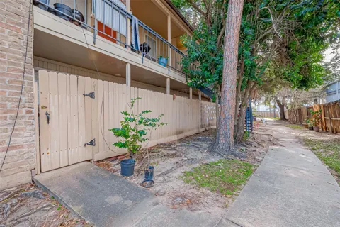 8201 Richmond Avenue #64