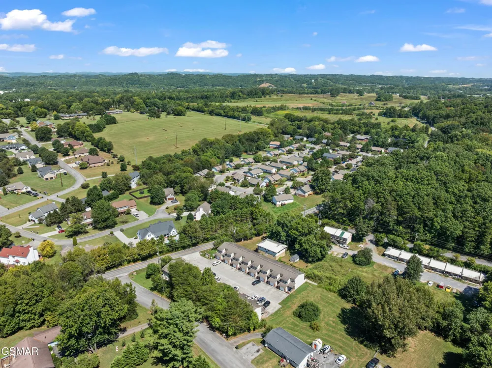 1315 Mountain Meadows Way #8 Sevierville, TN 37862