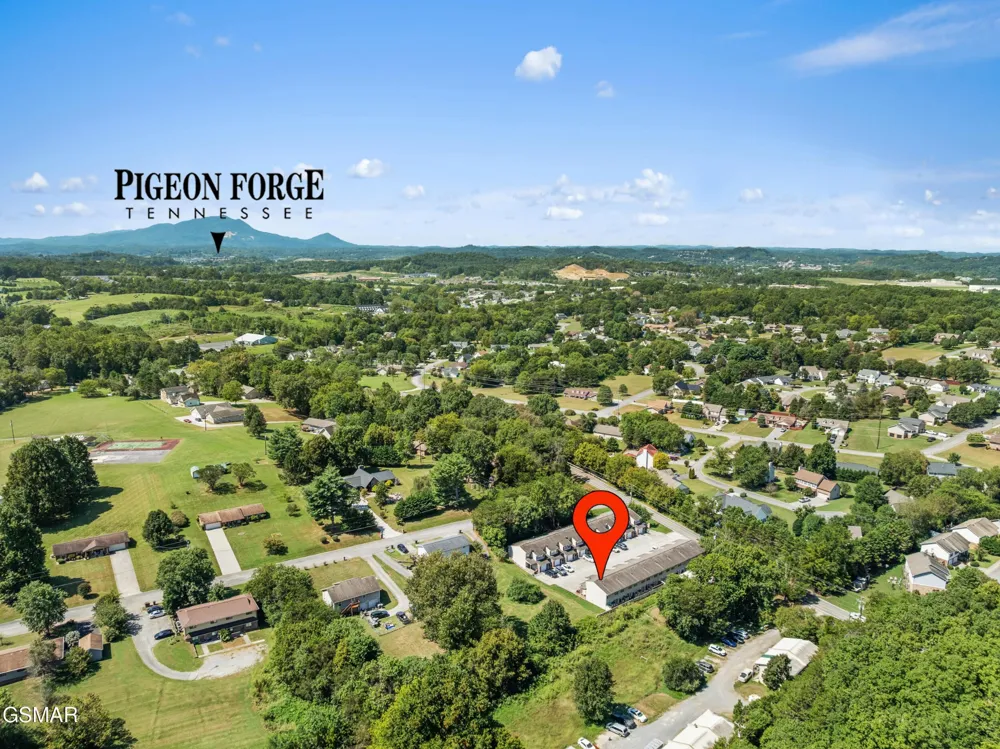 1315 Mountain Meadows Way #8 Sevierville, TN 37862