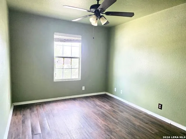 1431 Dove Bend San Antonio, TX 78245