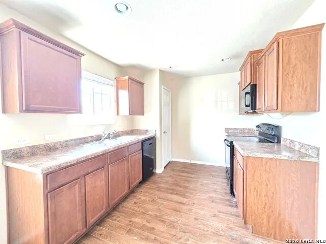 1431 Dove Bend San Antonio, TX 78245