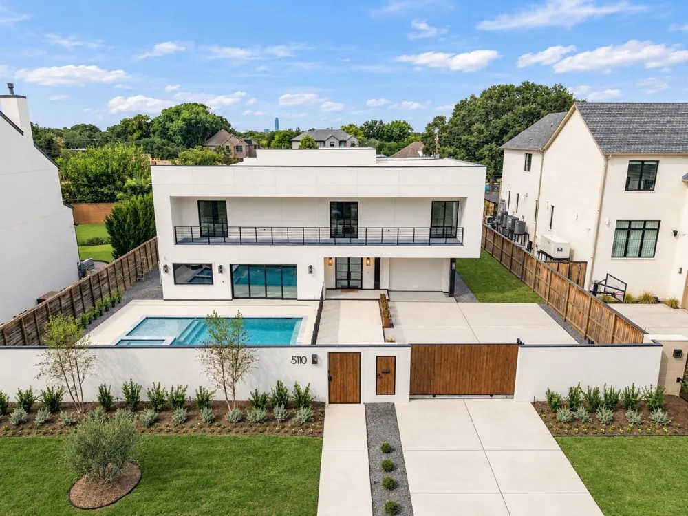 5110 Glenmeadow Drive Houston, TX 77096