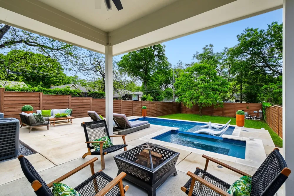 2824 Cain Boulevard Dallas, TX 75211