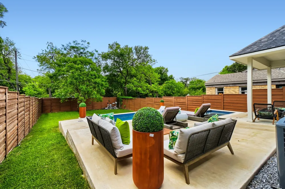 2824 Cain Boulevard Dallas, TX 75211