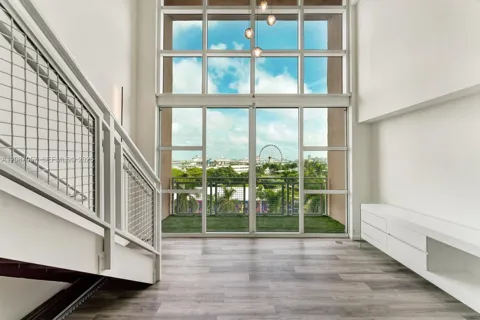 253 NE 2nd St #630