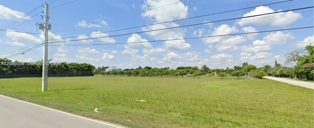21220 SW 194 Miami, FL 33187