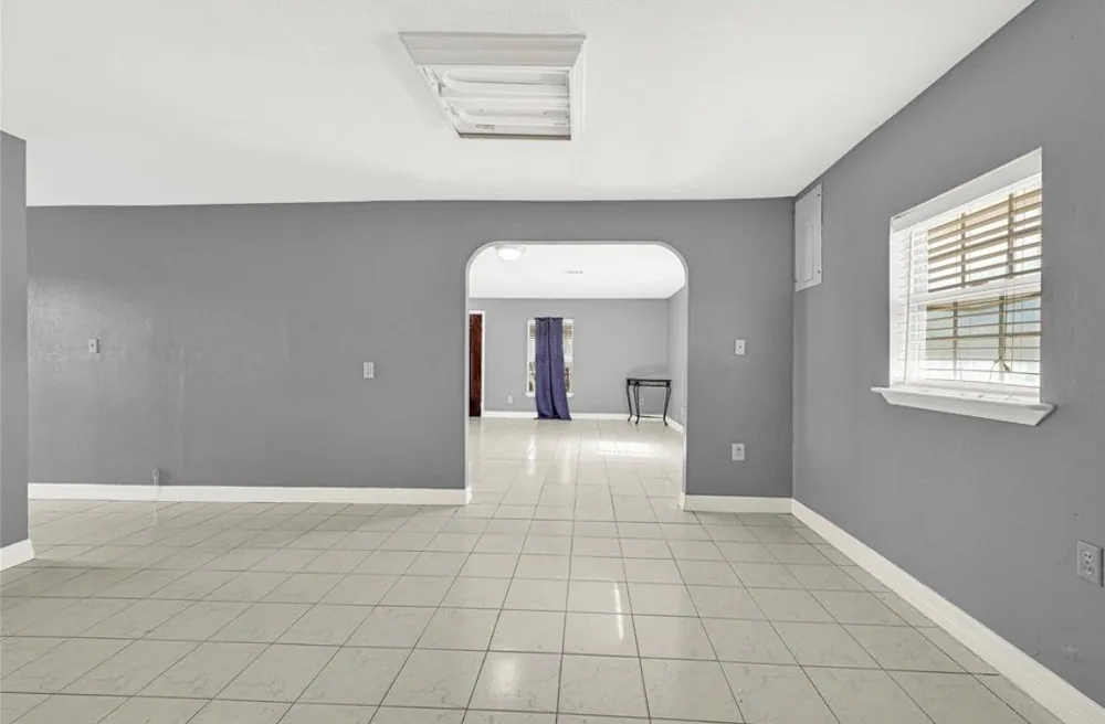 610 12th Street Dickinson, TX 77539