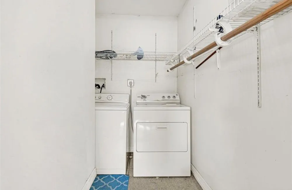 610 12th Street Dickinson, TX 77539