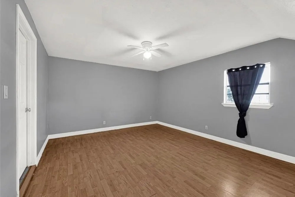 610 12th Street Dickinson, TX 77539