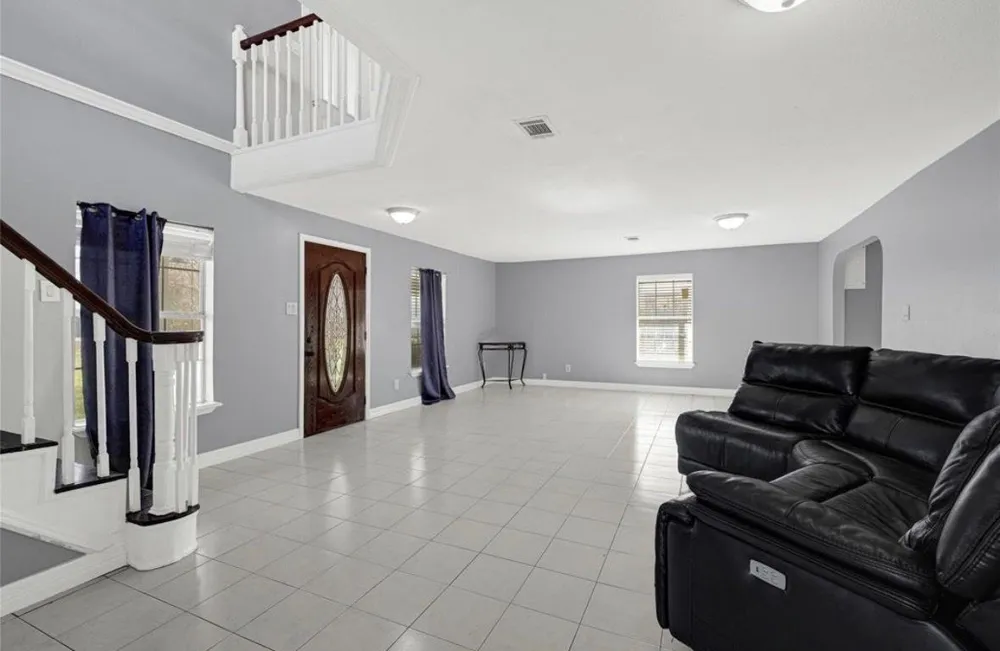 610 12th Street Dickinson, TX 77539