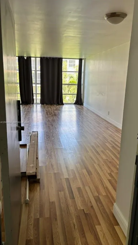 801 Three Islands Blvd #301