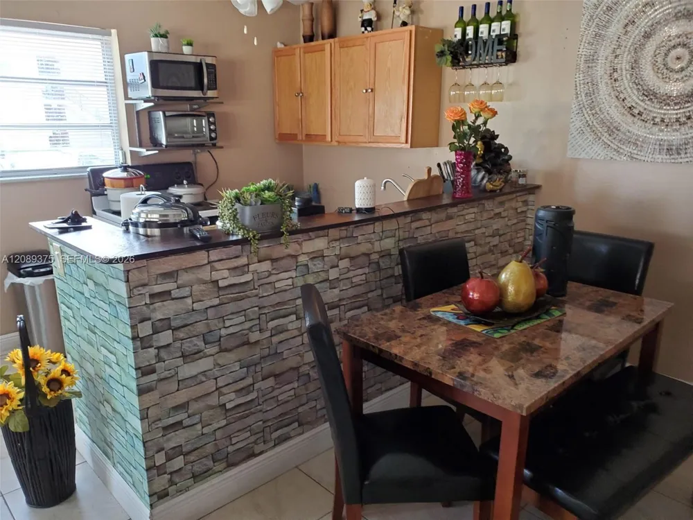 38 W 37th St #38 Hialeah, FL 33012