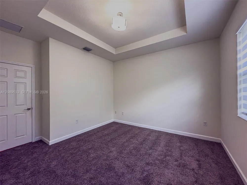 10629 W 32nd Ln Hialeah, FL 33018
