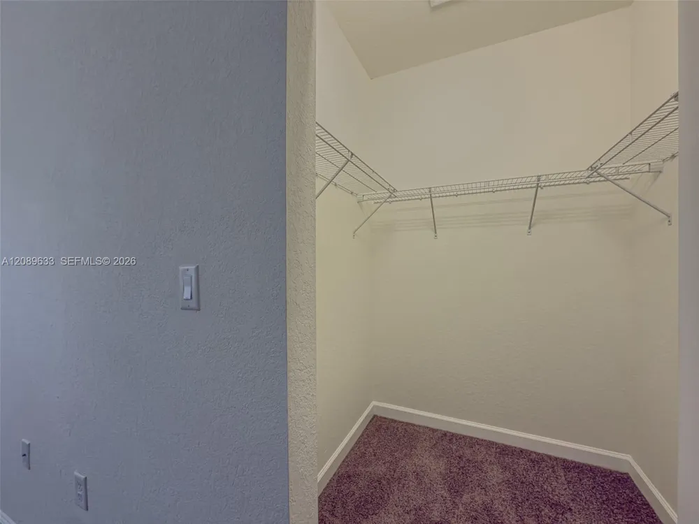 10629 W 32nd Ln Hialeah, FL 33018