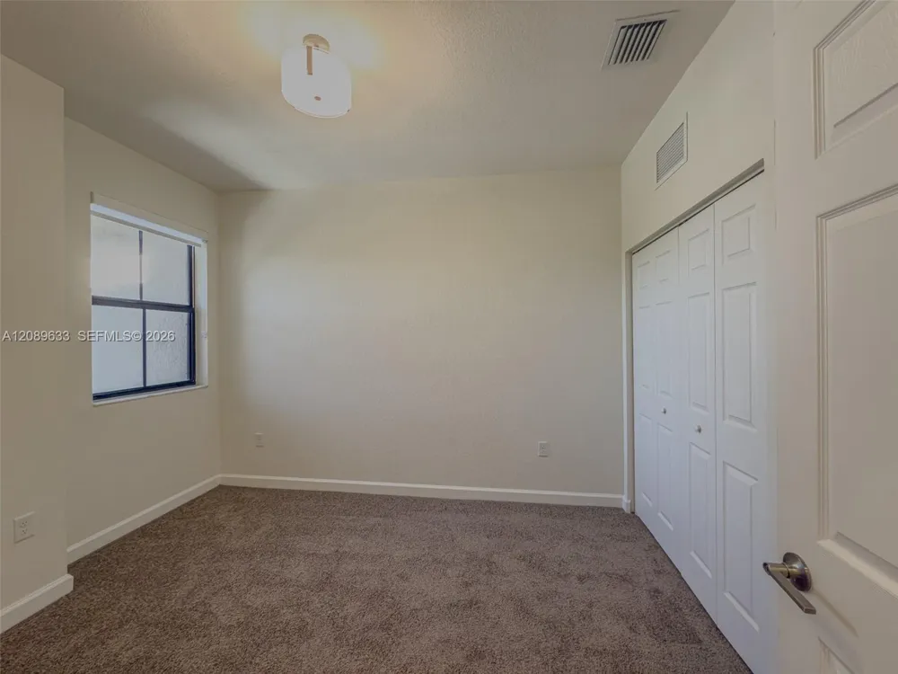 10629 W 32nd Ln Hialeah, FL 33018