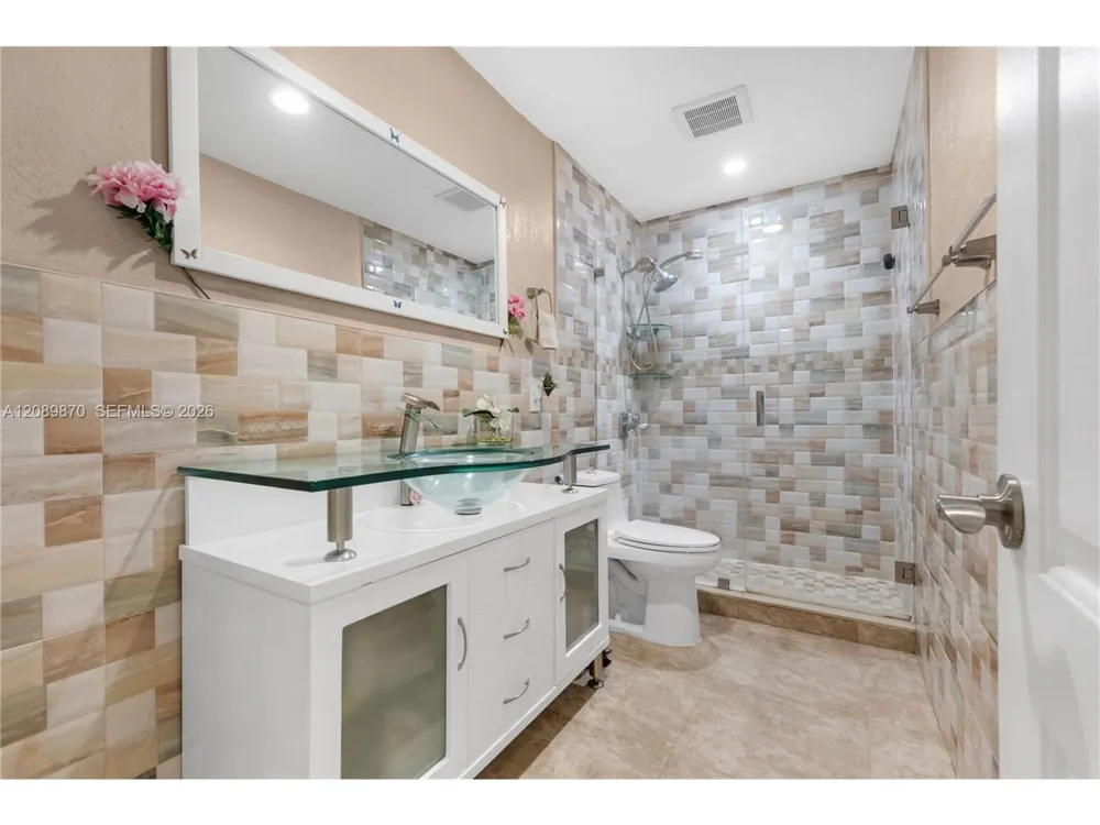 6049 W 14th Ct #0 Hialeah, FL 33012