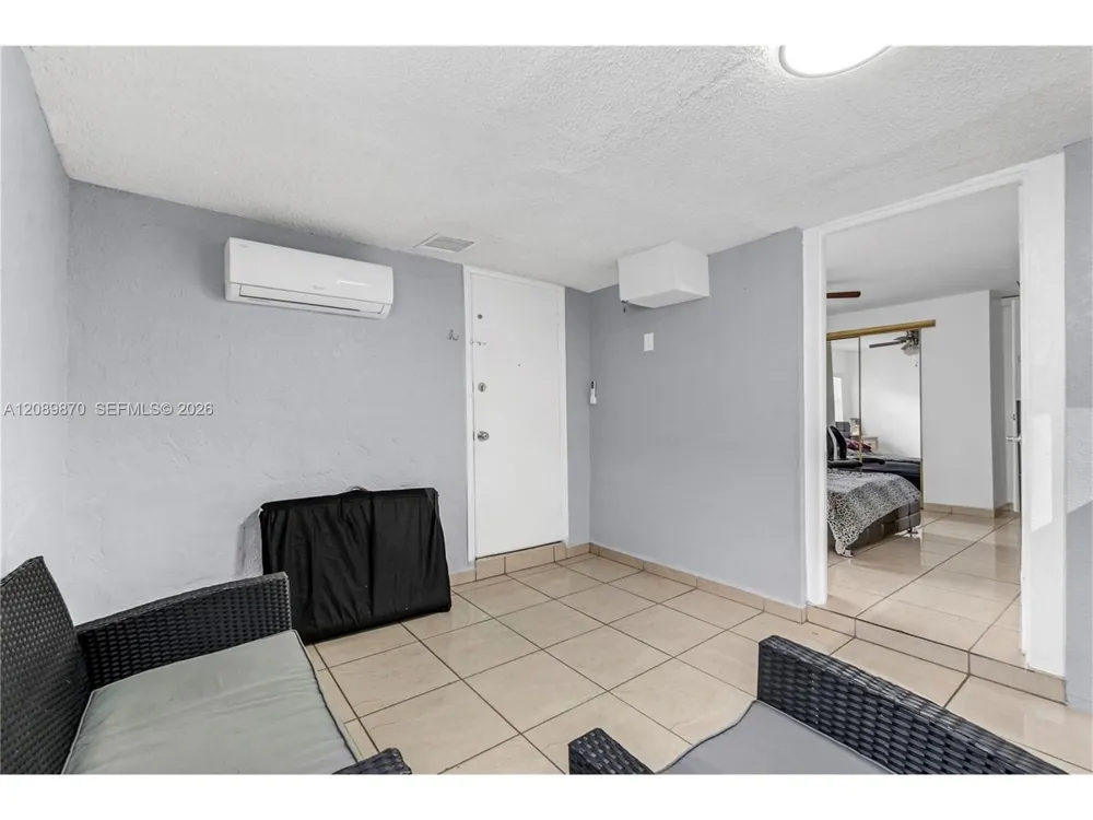 6049 W 14th Ct #0 Hialeah, FL 33012