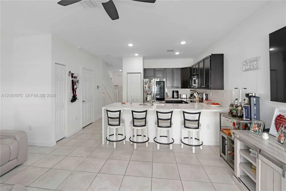 10628 W 33rd Way Hialeah, FL 33018