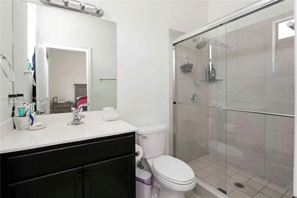 10628 W 33rd Way Hialeah, FL 33018