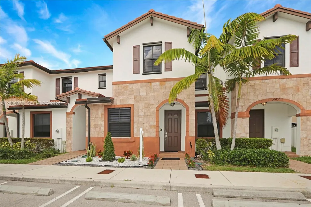 10628 W 33rd Way Hialeah, FL 33018