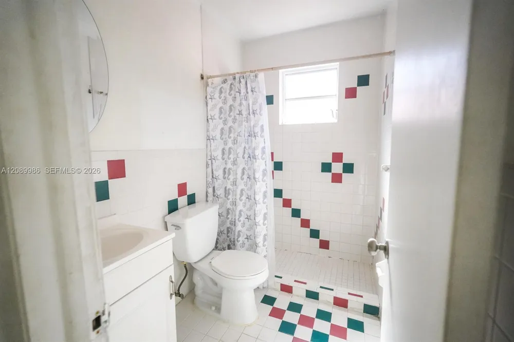 1880 SW 17th Ave Miami, FL 33145