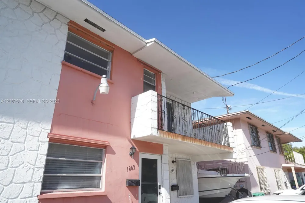 1880 SW 17th Ave Miami, FL 33145