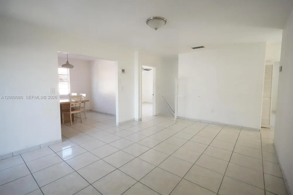 1880 SW 17th Ave Miami, FL 33145