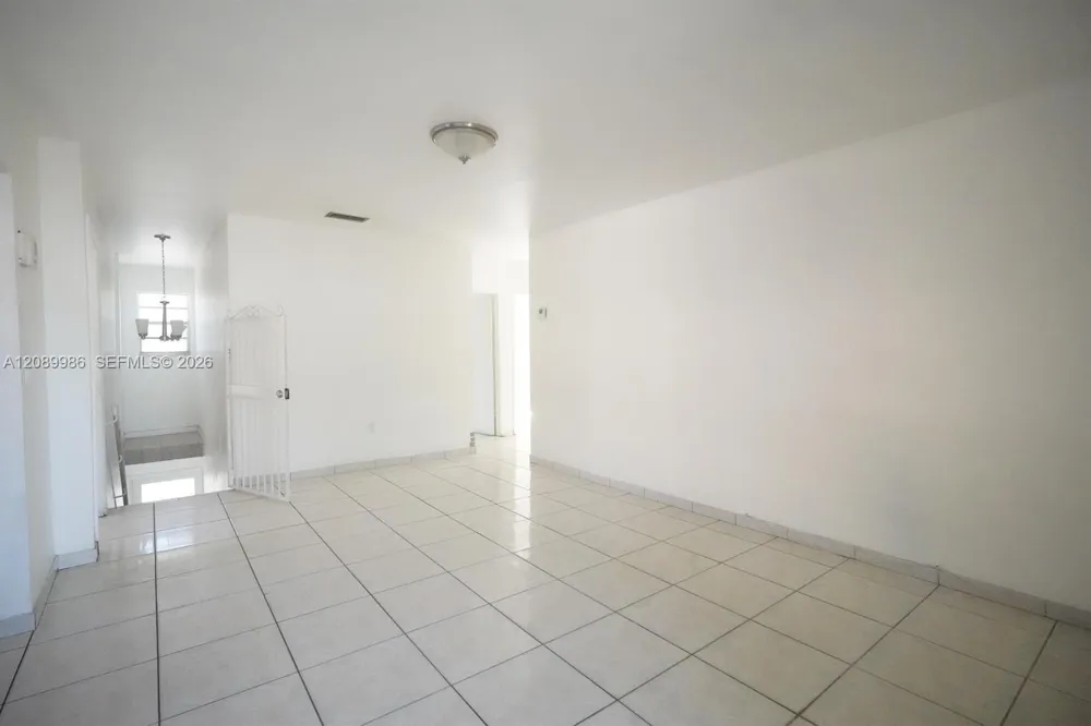 1880 SW 17th Ave Miami, FL 33145