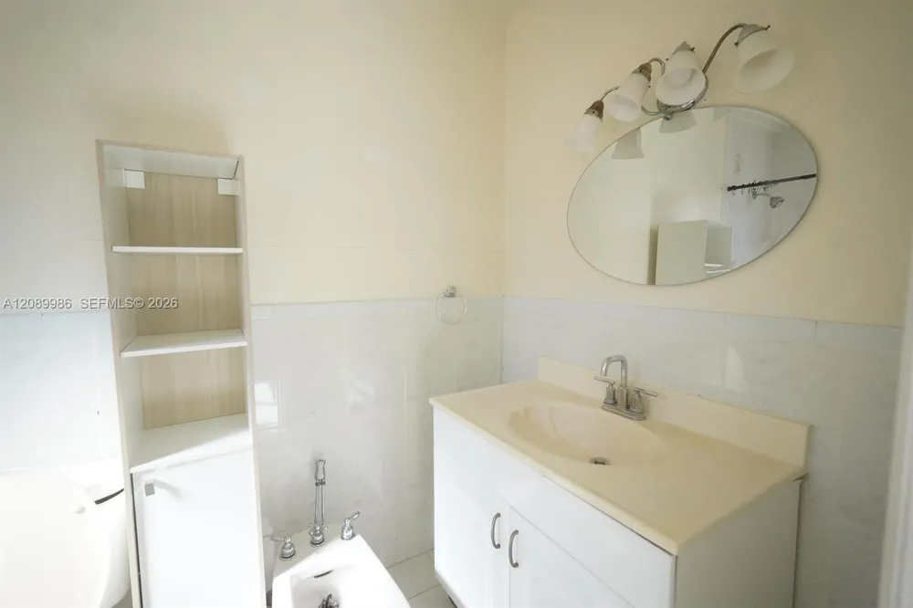 1880 SW 17th Ave Miami, FL 33145